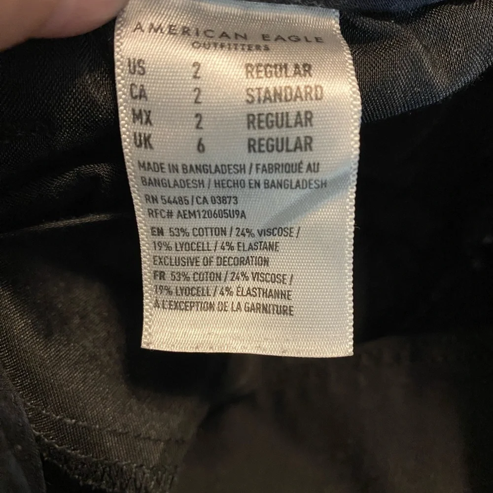 American Eagle Women’s Black High-Waisted Jegging Moto Sateen Size 2R Crop - Picture 5 of 11